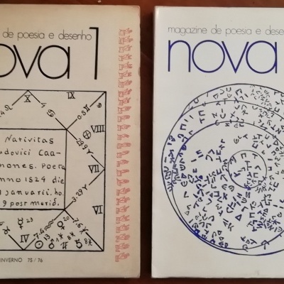 duas capas de revistas nova 1 e nova 2 com gráficos manuscritos distintos
