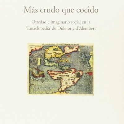 Capa de livro 'Más crudo que cocido' com mapa antigo colorido no centro