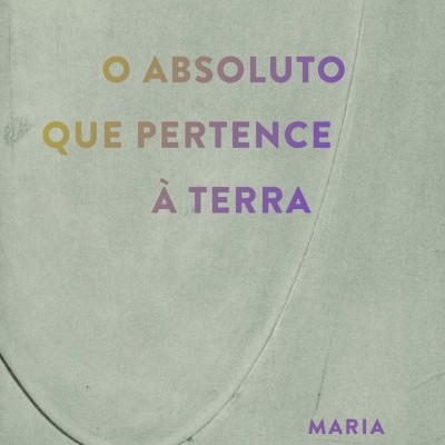 Capa de livro com título e nome da autora em fundo cinza esverdeado com relevo