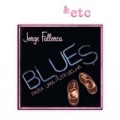 Capa de álbum com texto e sapatos desenhados sobre fundo preto.
