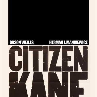 Pôster com texto grande Citizen Kane e nomes dos envolvidos, fundo preto e bege
