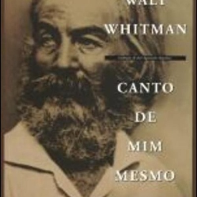 Capa de livro com retrato antigo de Walt Whitman e texto do título em branco.
