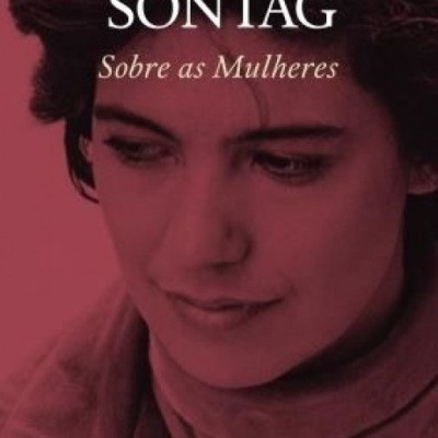 Capa de livro Susan Sontag Sobre as Mulheres em vermelho escuro com fotografia de mulher.