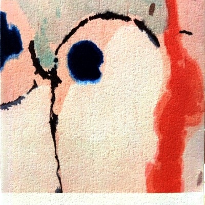 Capa de livro com design abstrato e texto em português.