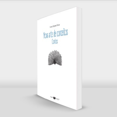 Livro 'Manual de INICIAÇÃO para Pintar e Desenhar AÓE' com capa branca e pavão preto e branco