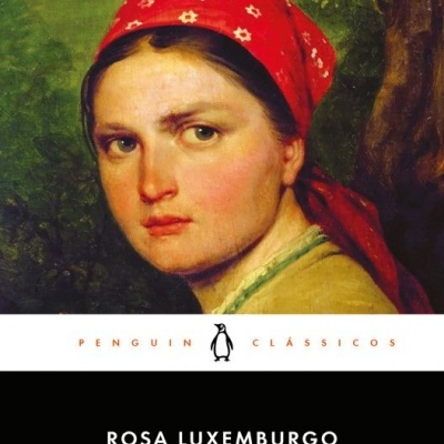 Capa de livro ilustrada com retrato de mulher com lenço vermelho e texto do título e autor