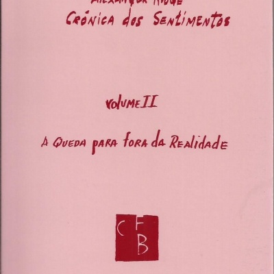 Capa de livro rosa com texto e logótipo vermelho