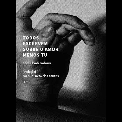 Capa de livro em preto e branco com mãos e texto