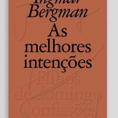 Capa de livro terracota com texto em preto e relevo