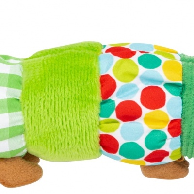 Brinquedo de peluche colorido em forma de lagarta