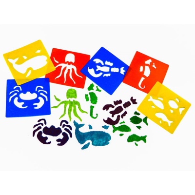 Moldes plásticos coloridos com formas de animais marinhos