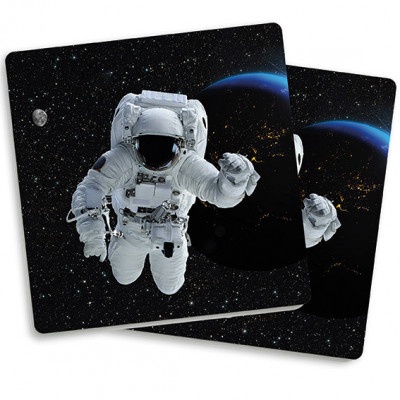 cartões com imagem de astronauta no espaço