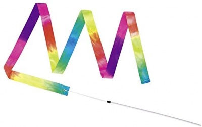 Fita de ginástica rítmica colorida em padrão tie-dye com vareta branca