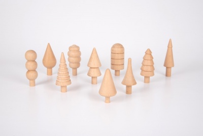 Peças decorativas de árvores em madeira natural