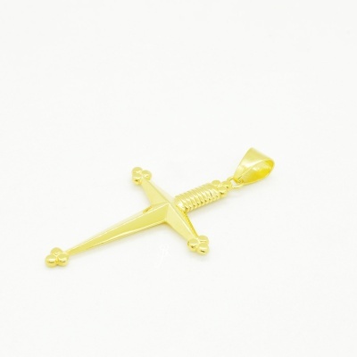 Pingente cruz dourada com detalhe