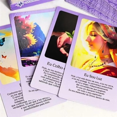 Cartas de leitura espiritual coloridas com imagens e texto em português.