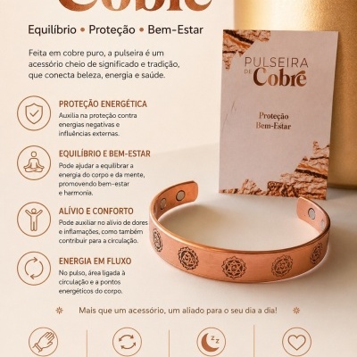Pulseira de cobre com símbolos em superfície clara, cartão promocional e vaso dourado com planta.