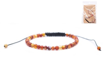 Pulseira ajustável com contas coloridas e embalagem com cartão.