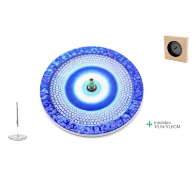 Prato giratório decorativo azul e branco com base metálica central, em fundo branco