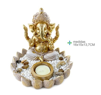 Estátua dourada de Ganesha com suporte para vela sobre base decorativa