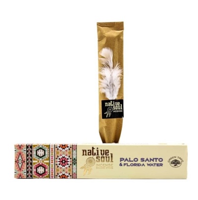 Incenso Native Soul com embalagem dourada e caixa branca decorada com padrões coloridos.