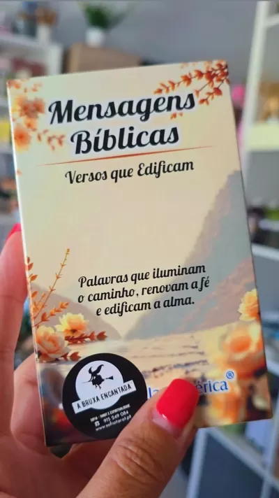 Caixa com mensagens bíblicas, decorada com flores e texto descritivo em português.