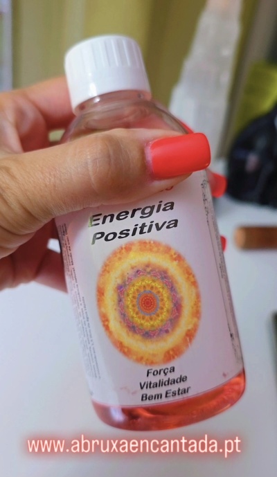 Frasco plástico com rótulo Energia Positiva e mandala colorida