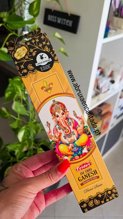 Embalagem de incenso Tridev Jai Shri Ganesh com ilustração de Ganesha