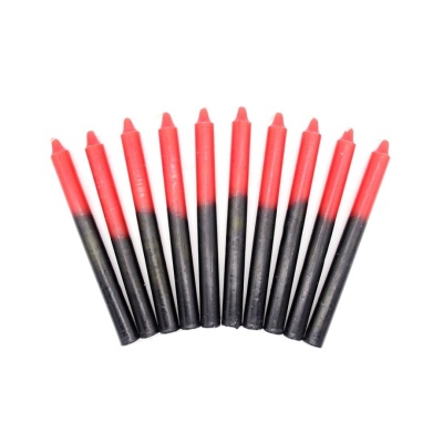 Dez velas bicolores vermelhas e pretas