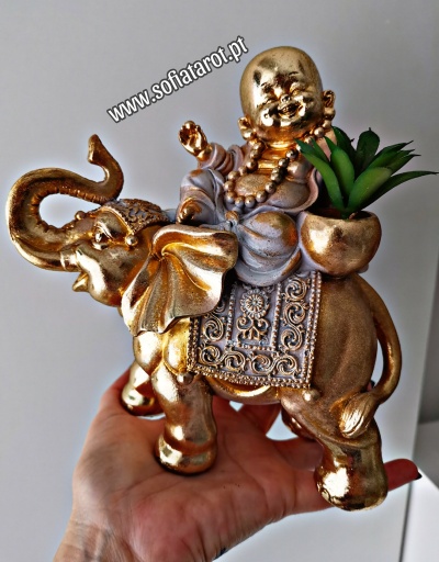 Estatueta decorativa de elefante dourado com Buda a segurar planta
