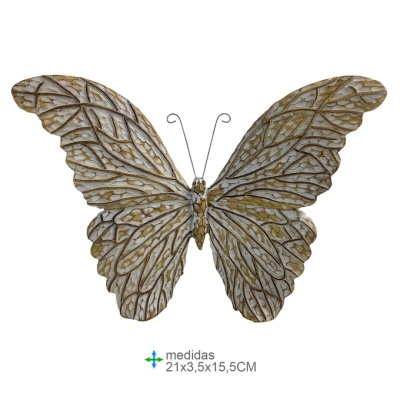 Figura decorativa de borboleta bege e branca com padrões texturizados e antenas de arame