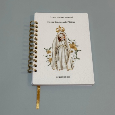 https://www.sofiarte.pt/product/planner-semanal-capa-maleavel-nossa-senhora-de-fatima