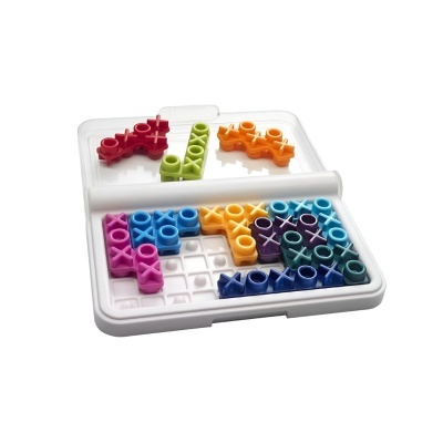 Jogo de tabuleiro portátil com peças coloridas em forma de X e O