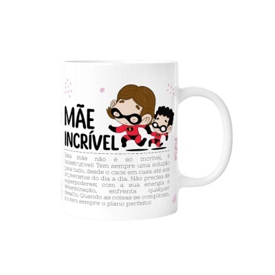 Caneca branca com ilustração e texto em português