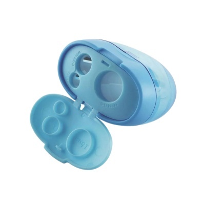 Estojo azul translúcido para lentes de contacto com compartimentos circulares