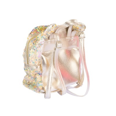 Mochila pequena dourada com lantejoulas multicoloridas e alças ajustáveis