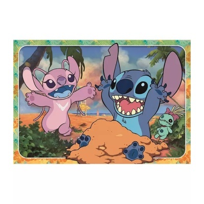 Imagem de Stitch e Angel em praia ao pôr do sol
