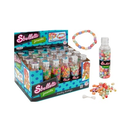Frascos com contas coloridas para bijuteria da marca Shelletti e uma pulseira feita com as contas.