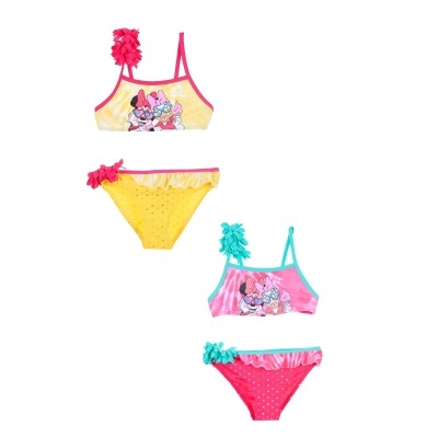 Conjunto de biquínis infantis amarelo e rosa e rosa com azul com estampas da Minnie e folhos.