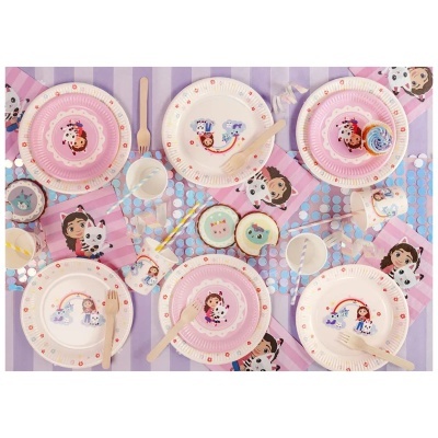 Conjunto de louça descartável infantil com decoração de personagens em tons rosa, branco e lilás