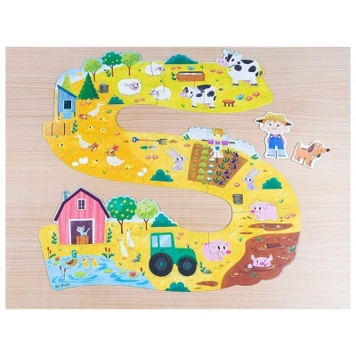 Puzzle de madeira com tema quinta e animais diversos.