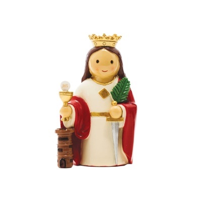 Estátua colorida de figura feminina coroada segurando cálice, folha e espada