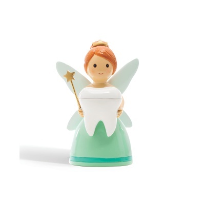 Figura decorativa de fada a segurar um dente branco