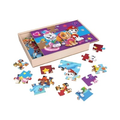 Puzzle infantil da Patrulha Pata com peças coloridas em caixa de madeira