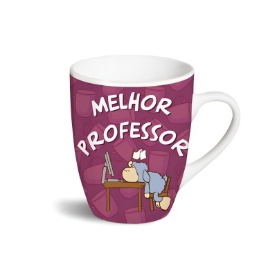 Caneca branca com estampado roxo, texto 'MELHOR PROFESSOR' e ovelha numa secretária