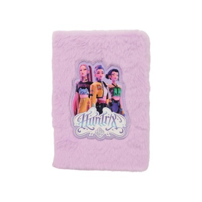 Capa de agenda lilás felpuda com imagem de três personagens femininas estilizadas e texto Huntîrx