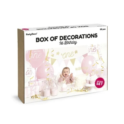 Caixa de decoração para festa 1st Birthday com balões cor-de-rosa e brancos, bandeirolas e bolo branco