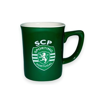 Caneca verde do Sporting Portugal com logótipo e pega lateral