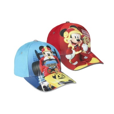 Dois bonés infantis com desenhos do Mickey Mouse, um azul e outro vermelho.