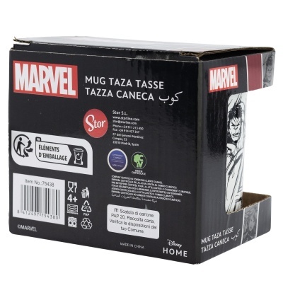 Embalagem preta da caneca Marvel com texto multilíngue e logos de reciclagem